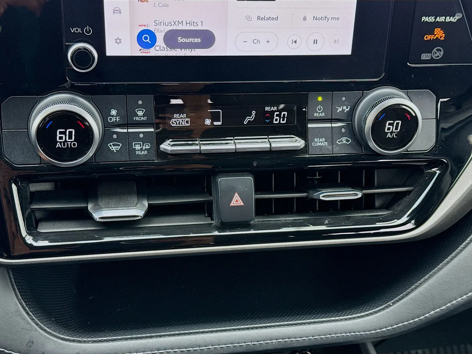 Toyota Highlander photo 12