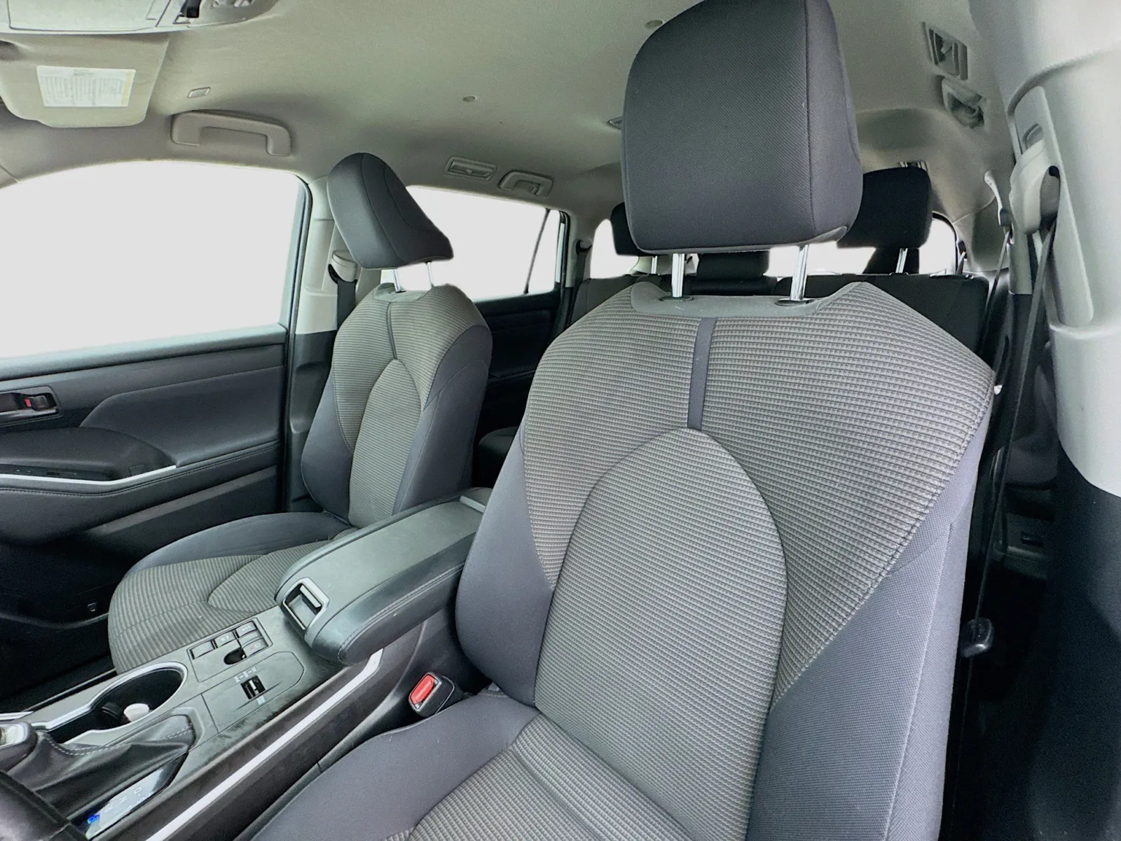 Toyota Highlander photo 13
