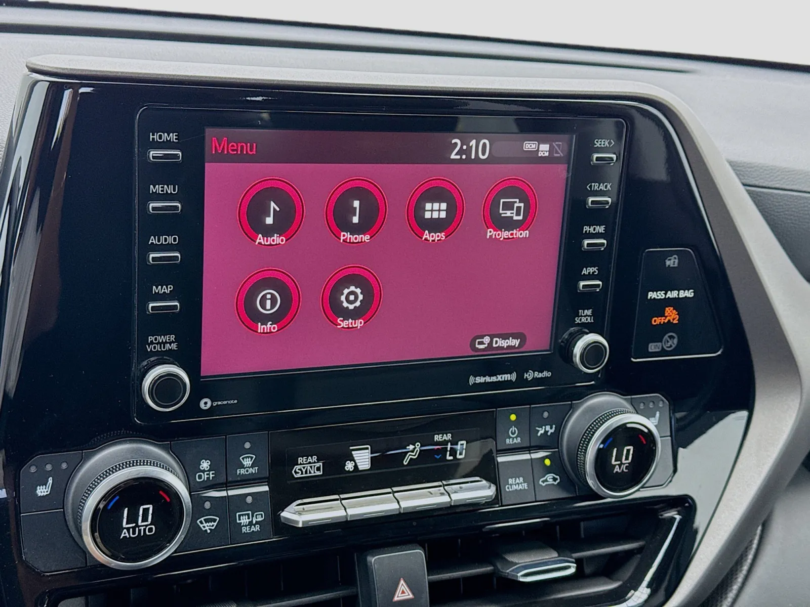 Toyota Highlander photo 9