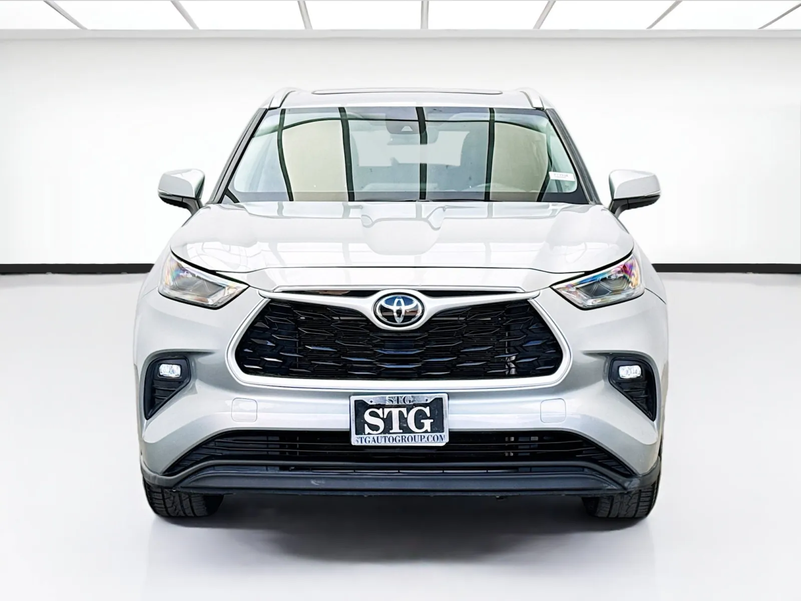 Toyota Highlander photo 2