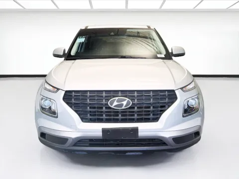 Photos of 2021 Hyundai Venue SE for sale in Bellflower, CA at STG Bellflower