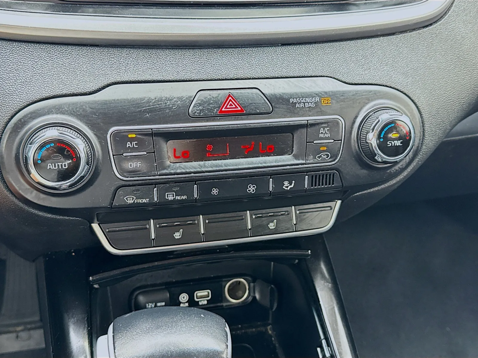 Kia Sorento photo 12