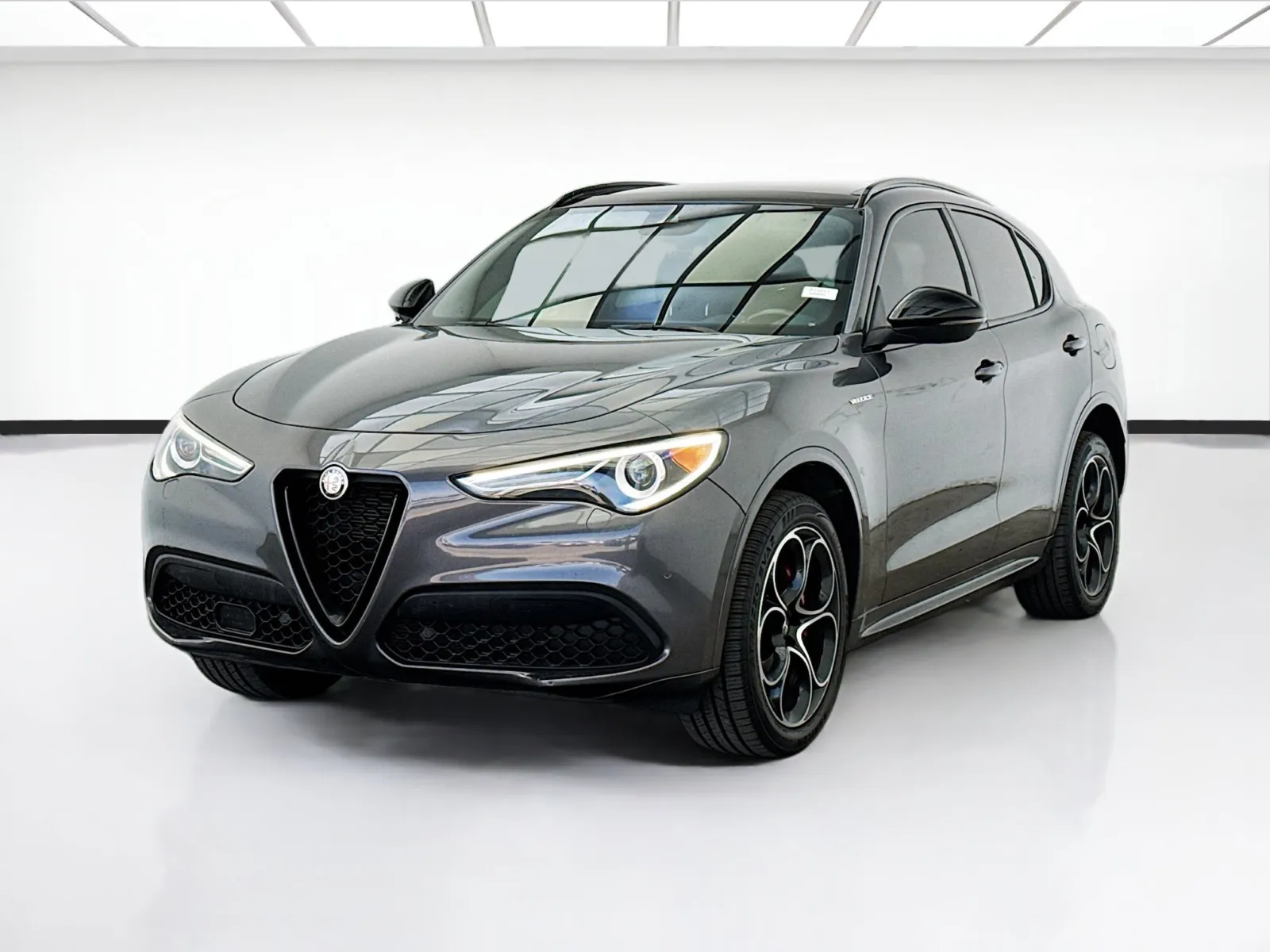 2022 Alfa Romeo Stelvio Ti Veloce AWD's photo