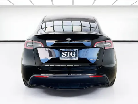 More photos of 2022 Tesla Model Y Performance at STG Bellflower, CA