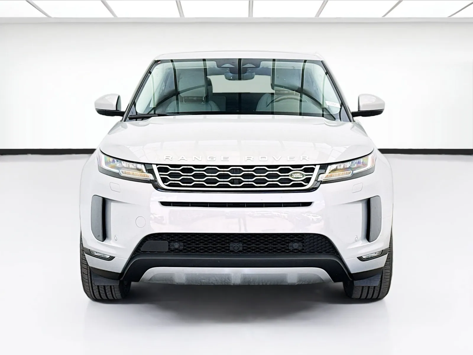 Land Rover Range Rover Evoque photo 2