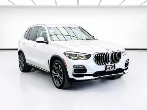 Another view of 2021 BMW X5 sDrive40i for sale in Bellflower, CA at STG Bellflower