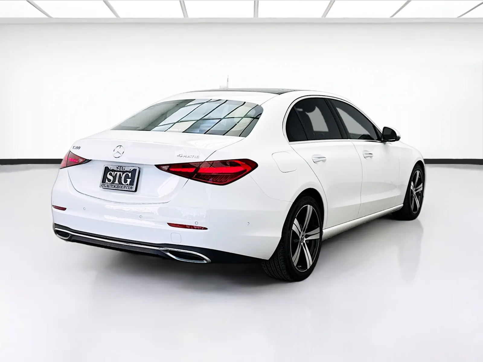 Mercedes-Benz C-Class photo 4
