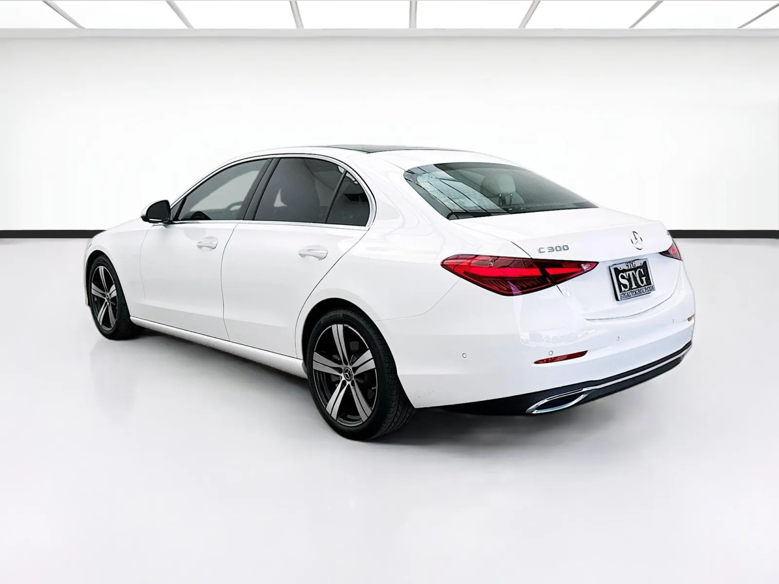 Mercedes-Benz C-Class photo 6