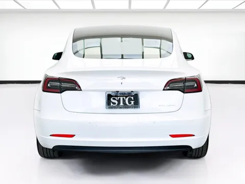 More photos of 2019 Tesla Model 3 at STG Bellflower, CA