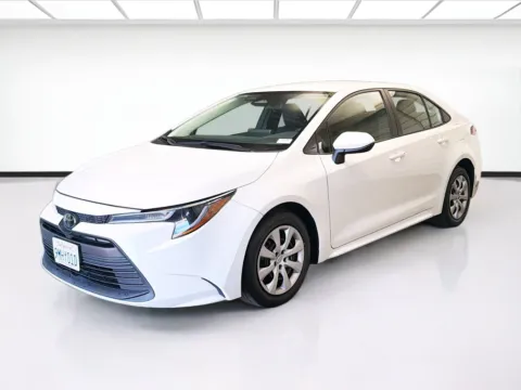 White 2024 Toyota Corolla LE for sale in Bellflower, CA