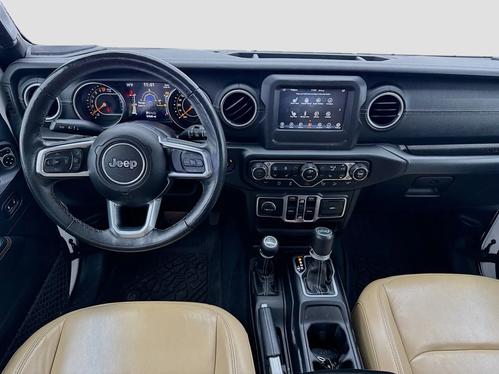 Jeep Wrangler photo 14