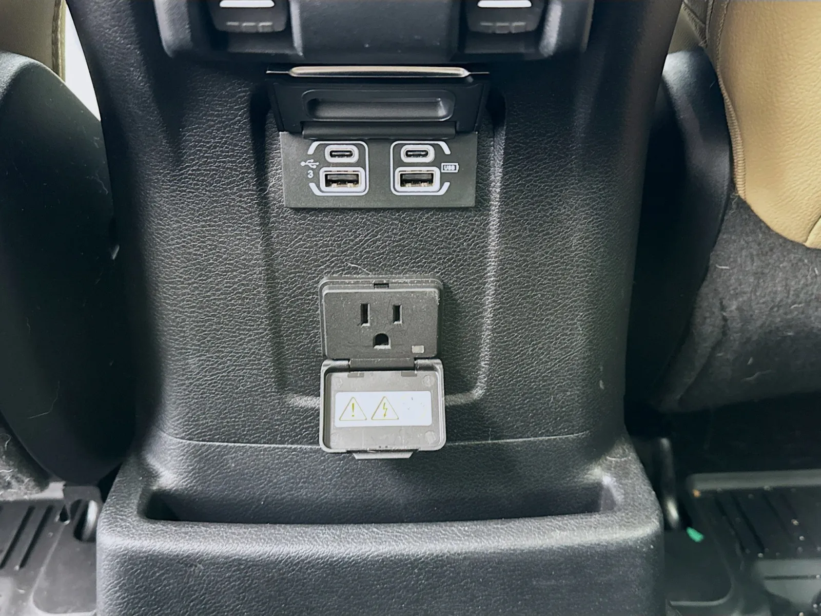 Jeep Wrangler photo 16