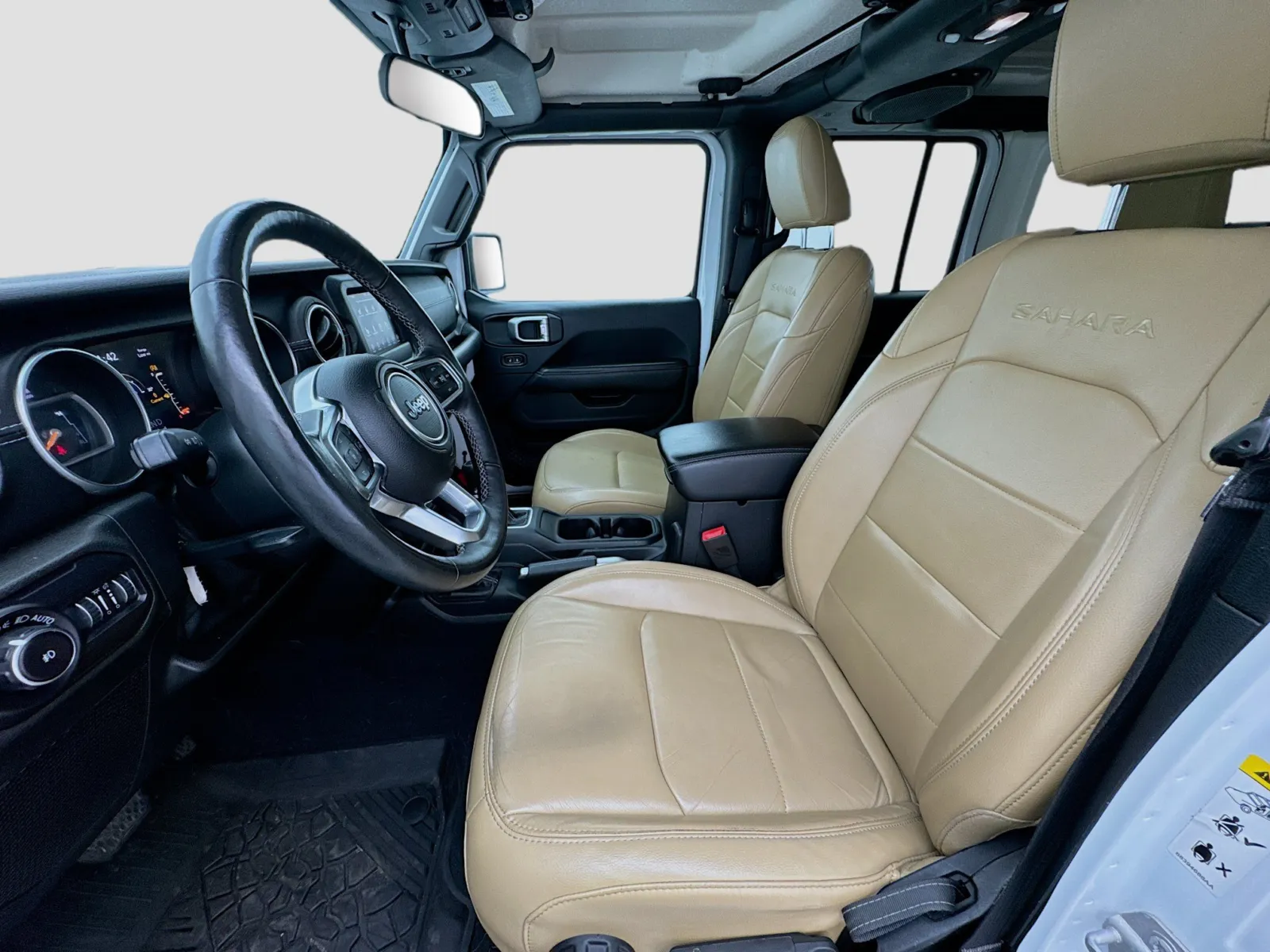 Jeep Wrangler photo 13