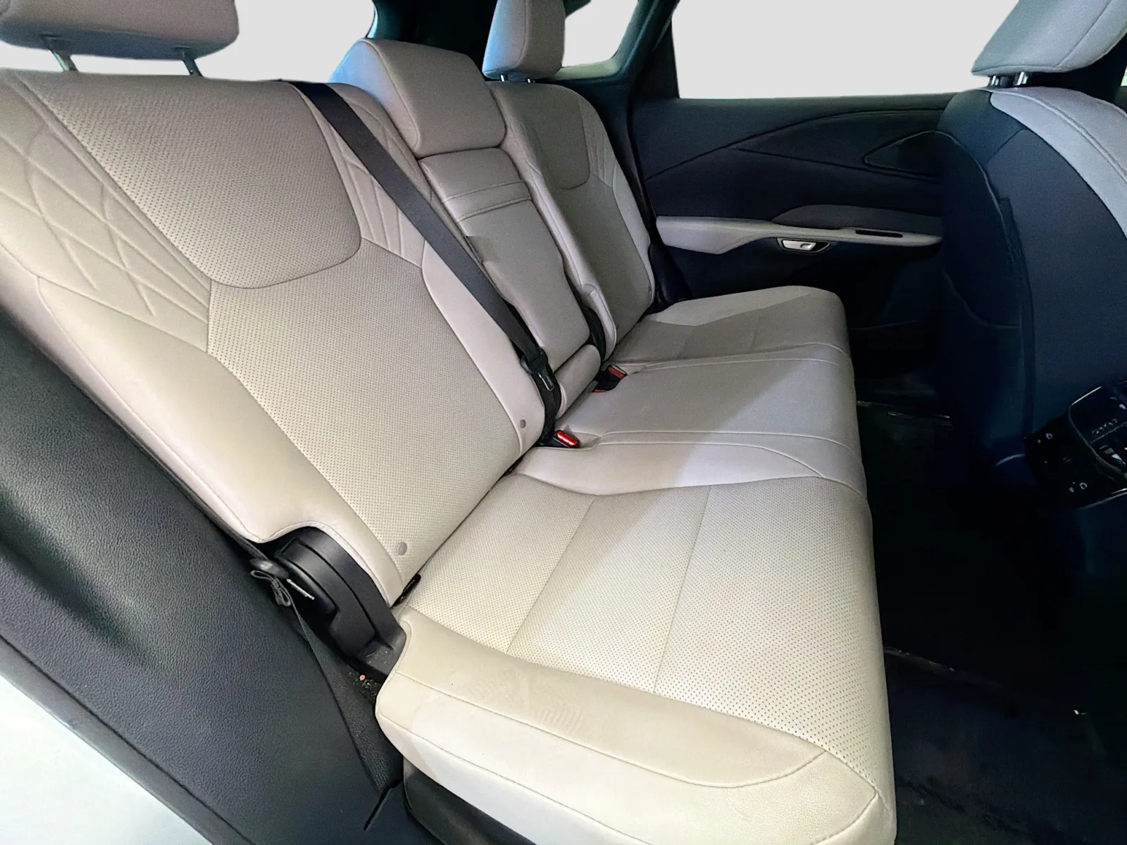2023 Lexus RX Hybrid 350h - Photo 14