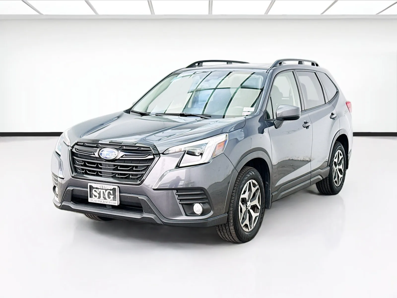 Gray 2023 Subaru Forester Premium for sale in Bellflower, CA