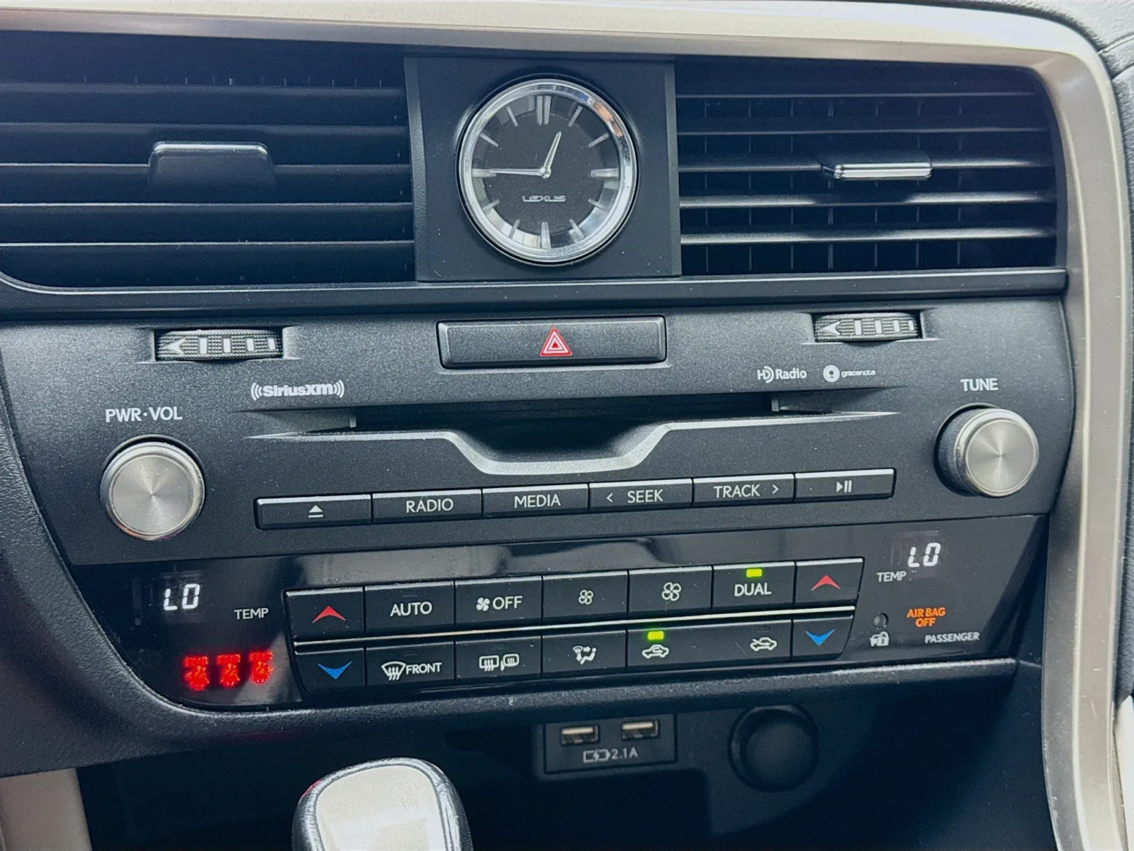 Lexus RX photo 12
