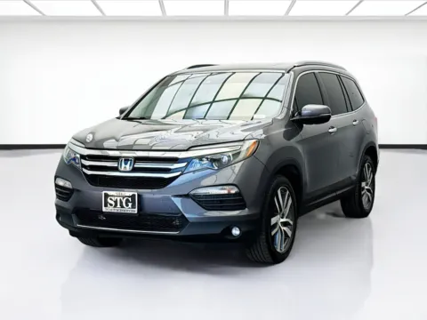 Gray 2018 Honda Pilot Elite for sale in Bellflower, CA