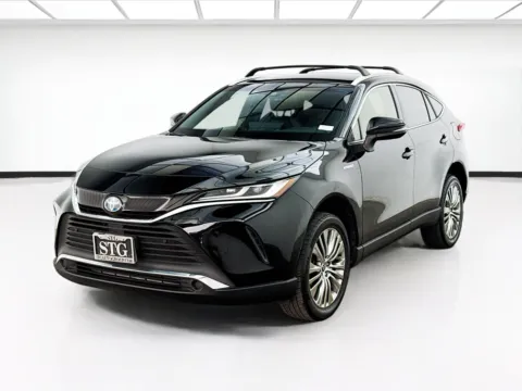 Black 2021 Toyota Venza for sale in Bellflower, CA