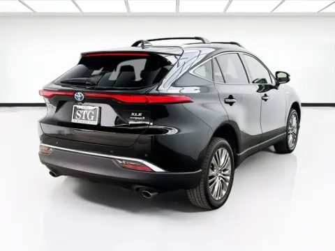 More photos of 2021 Toyota Venza at STG Bellflower, CA