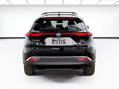 More photos of 2021 Toyota Venza at STG Bellflower, CA