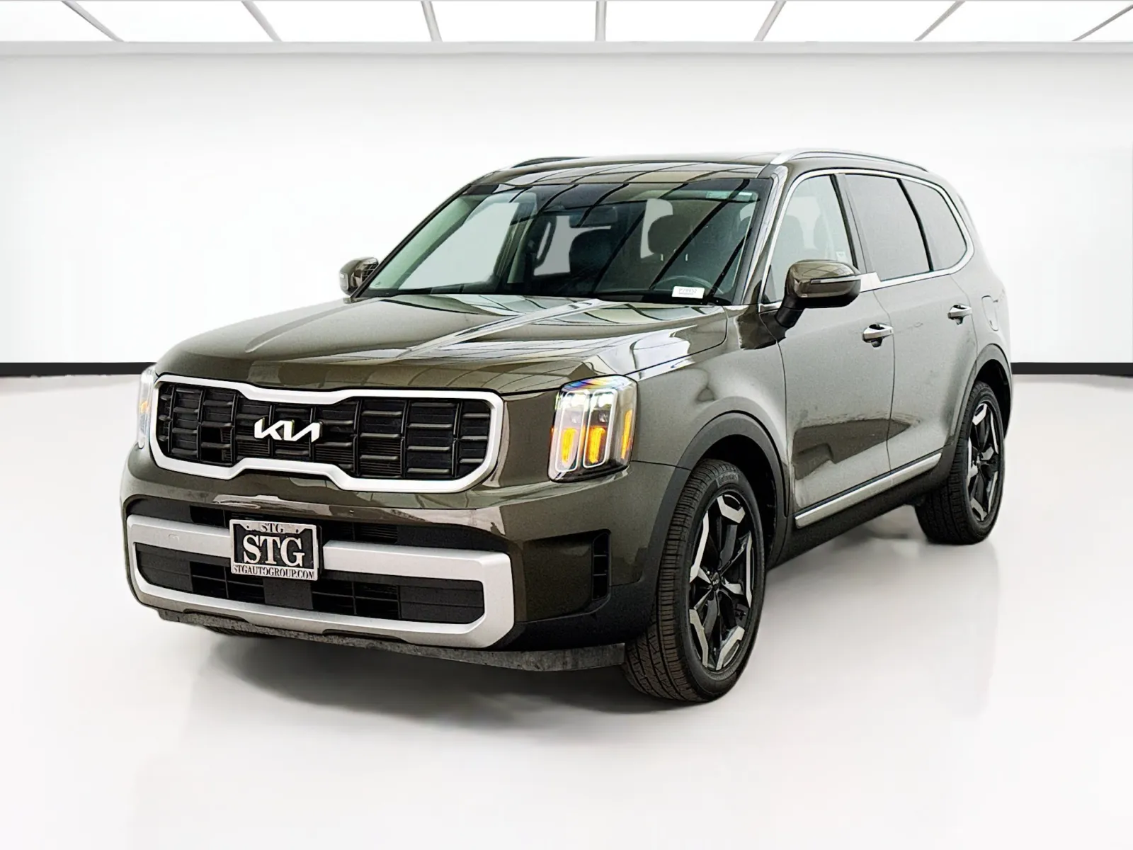 Green 2024 Kia Telluride S for sale in Bellflower, CA