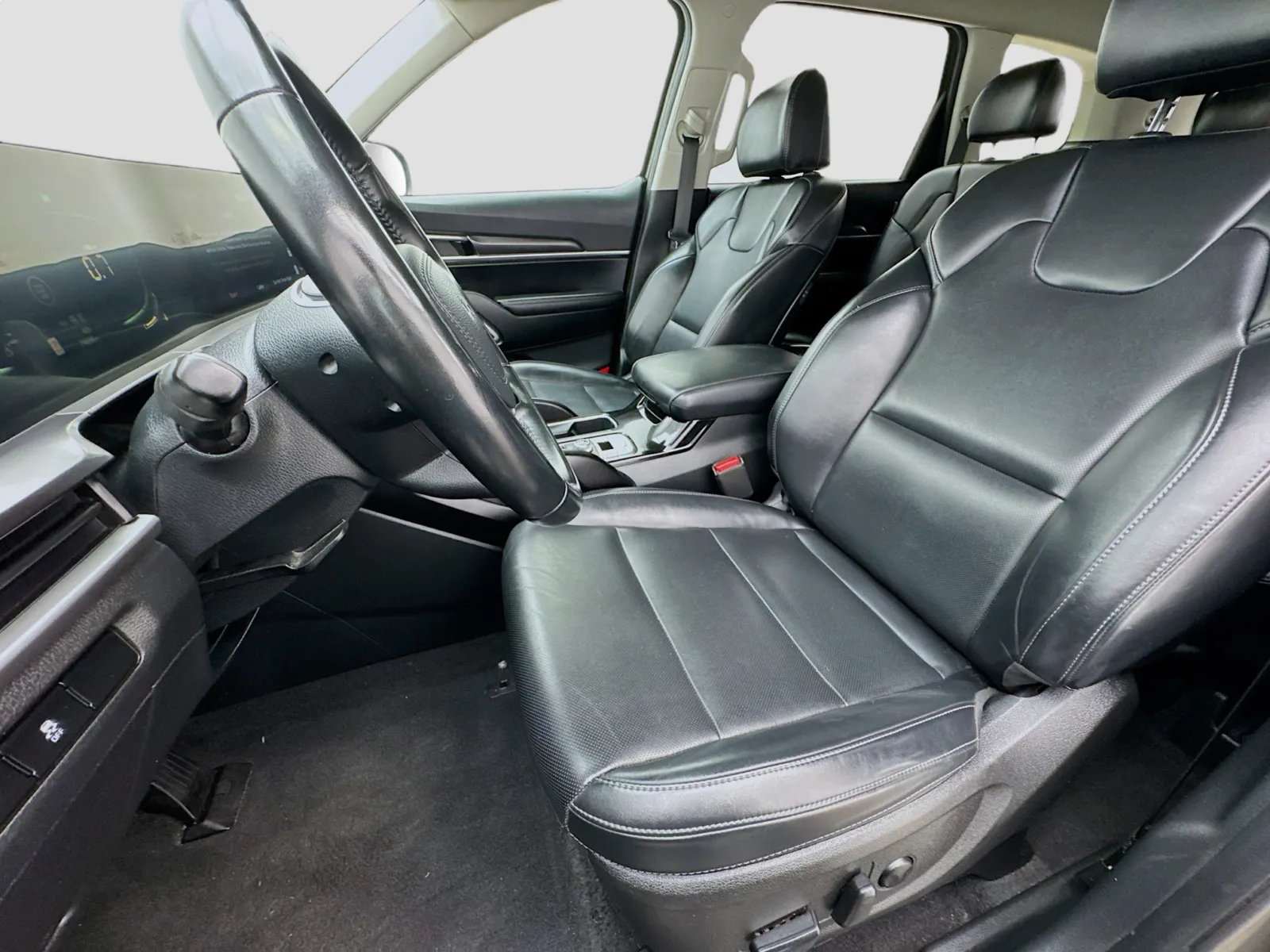 Kia Telluride photo 13
