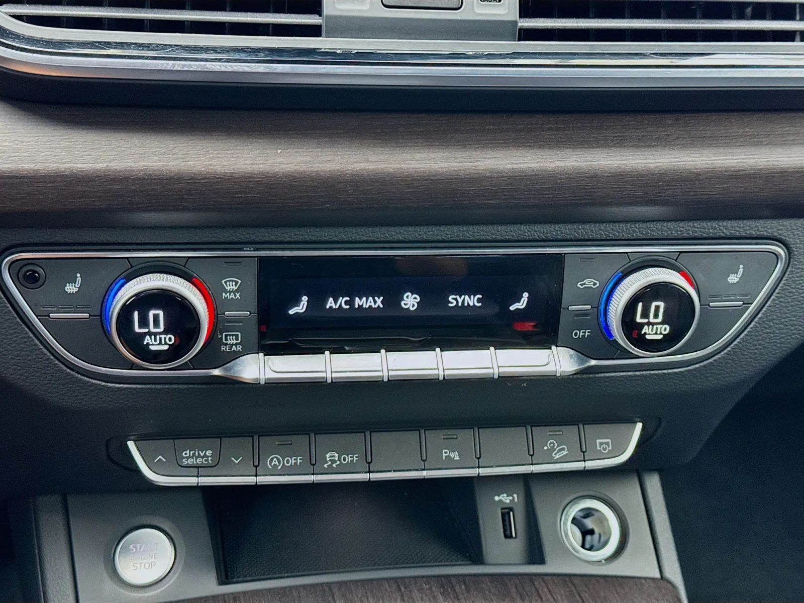 Audi Q5 photo 12