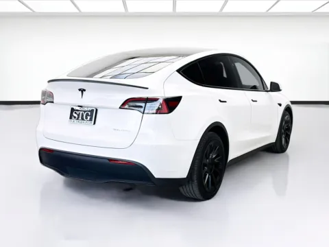 More photos of 2024 Tesla Model Y Long Range at STG Bellflower, CA