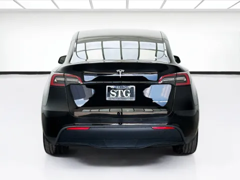 More photos of 2023 Tesla Model Y Long Range at STG Bellflower, CA