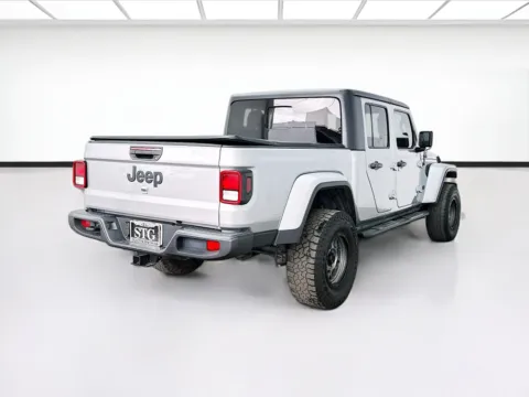 More photos of 2021 Jeep Gladiator Sport at STG Bellflower, CA