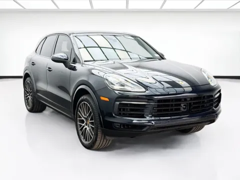 Another view of 2019 Porsche Cayenne Base w/Premium Plus Package for sale in Bellflower, CA at STG Bellflower