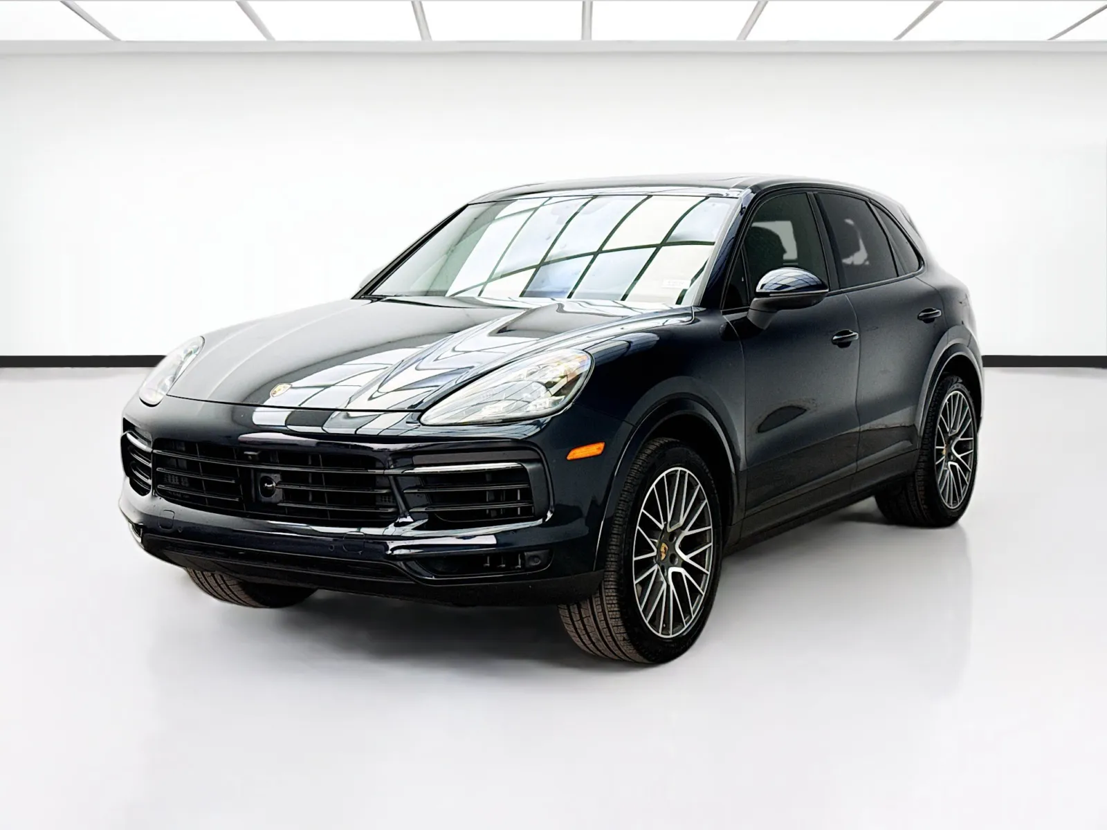 Blue 2019 Porsche Cayenne Base w/Premium Plus Package for sale in Bellflower, CA
