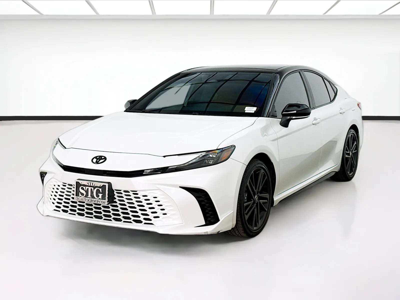 Black 2025 Toyota Camry XSE for sale in Bellflower, CA