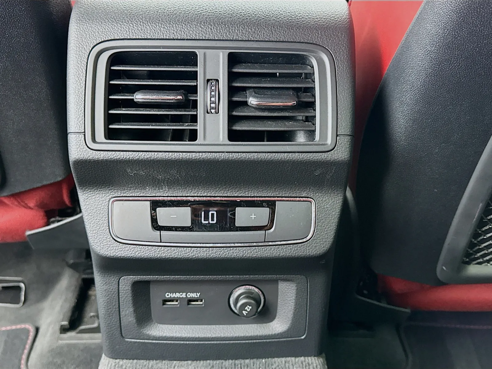 Audi SQ5 photo 17