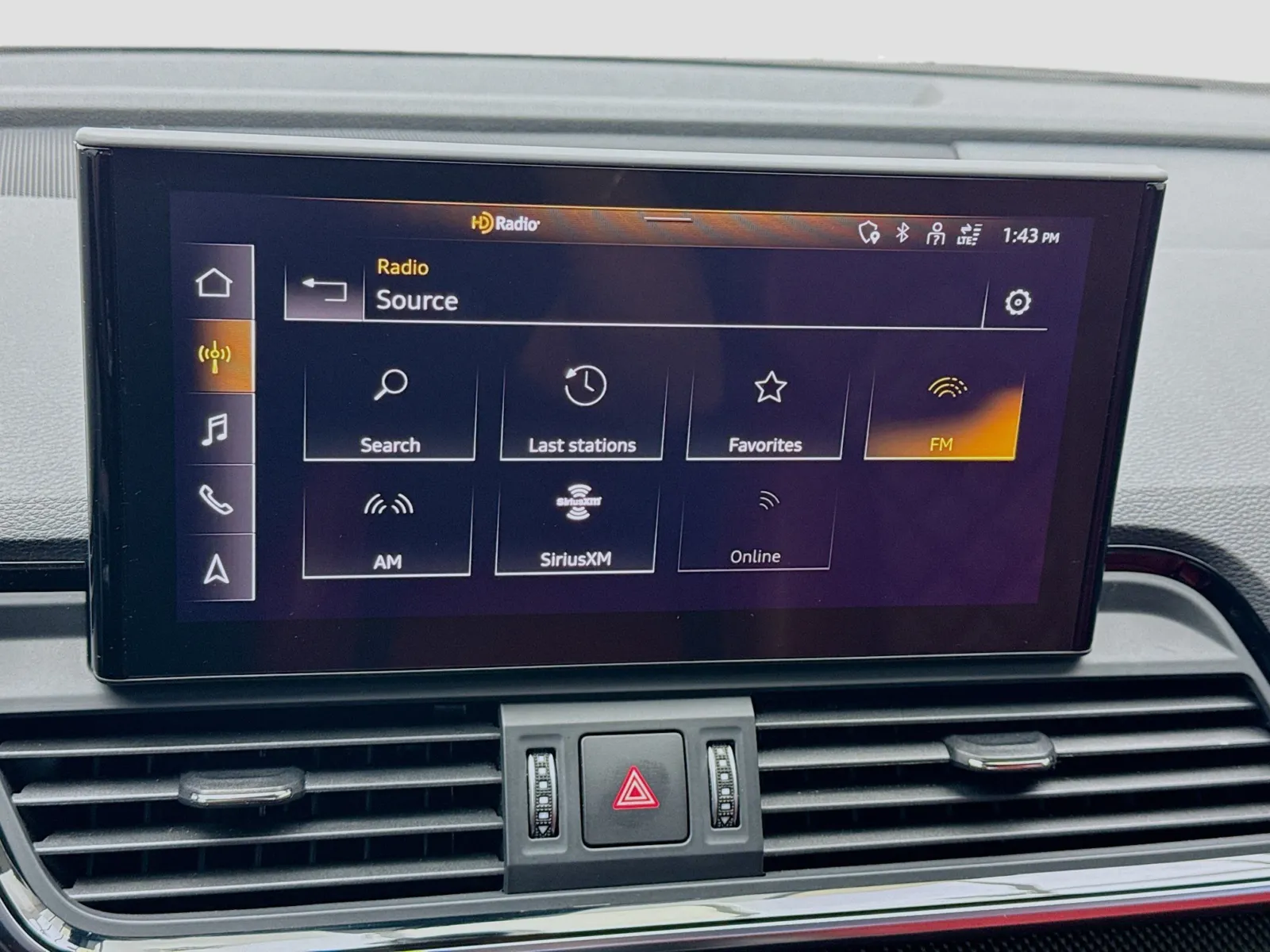 Audi SQ5 photo 11