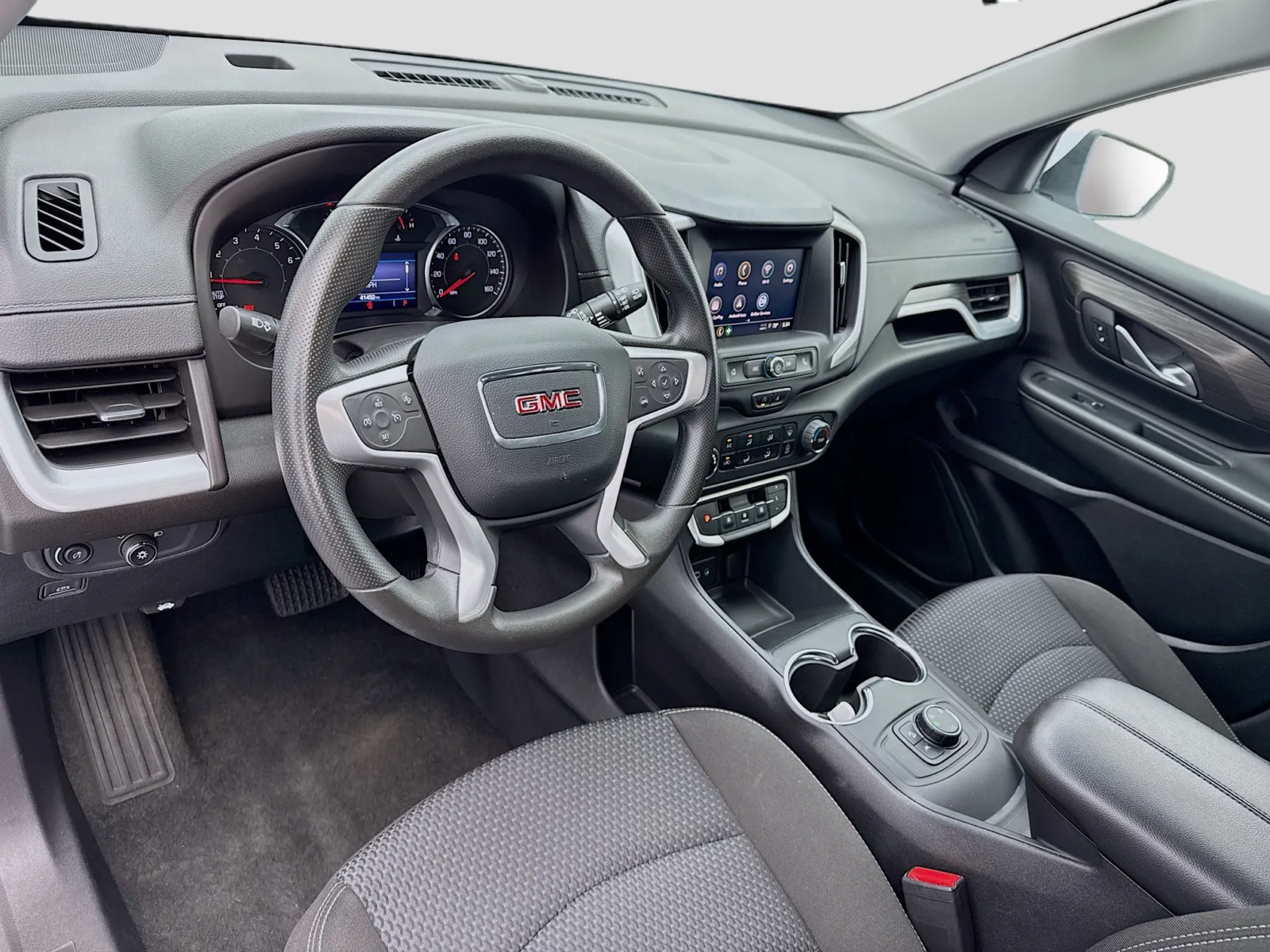 GMC Terrain photo 7