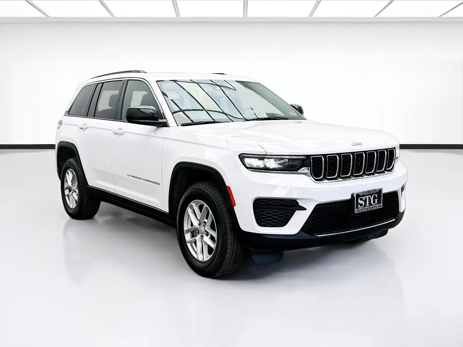 Jeep Grand Cherokee photo 3