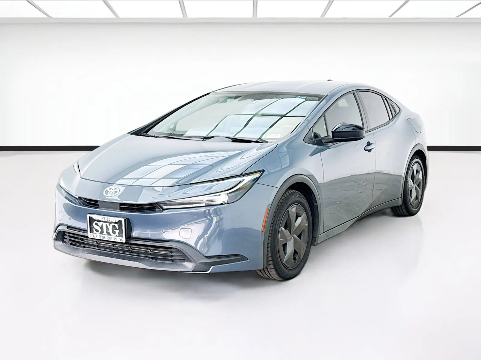 Gray 2025 Toyota Prius LE for sale in Bellflower, CA