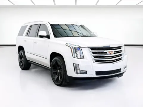 Another view of 2020 Cadillac Escalade Platinum Edition for sale in Bellflower, CA at STG Bellflower