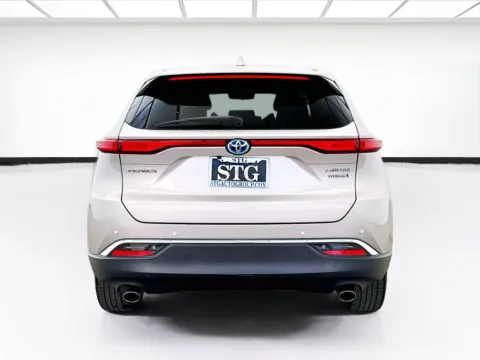 More photos of 2021 Toyota Venza Limited at STG Bellflower, CA