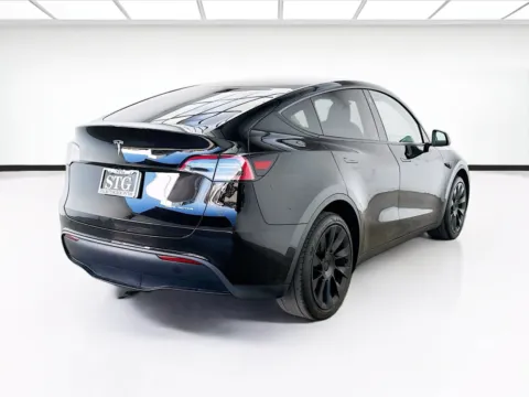 More photos of 2023 Tesla Model Y Long Range at STG Bellflower, CA