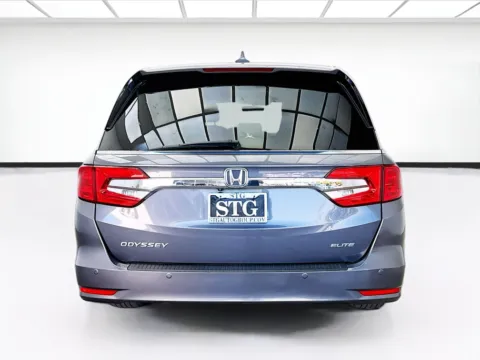 More photos of 2019 Honda Odyssey Elite at STG Bellflower, CA