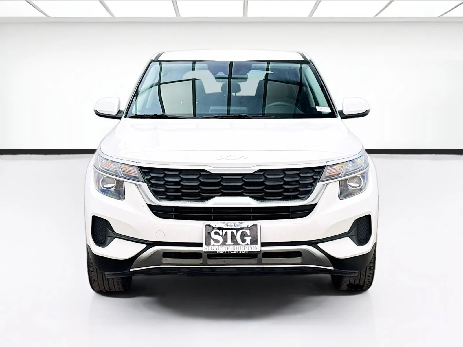 Kia Seltos photo 2