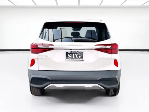 More photos of 2023 Kia Seltos LX at STG Bellflower, CA