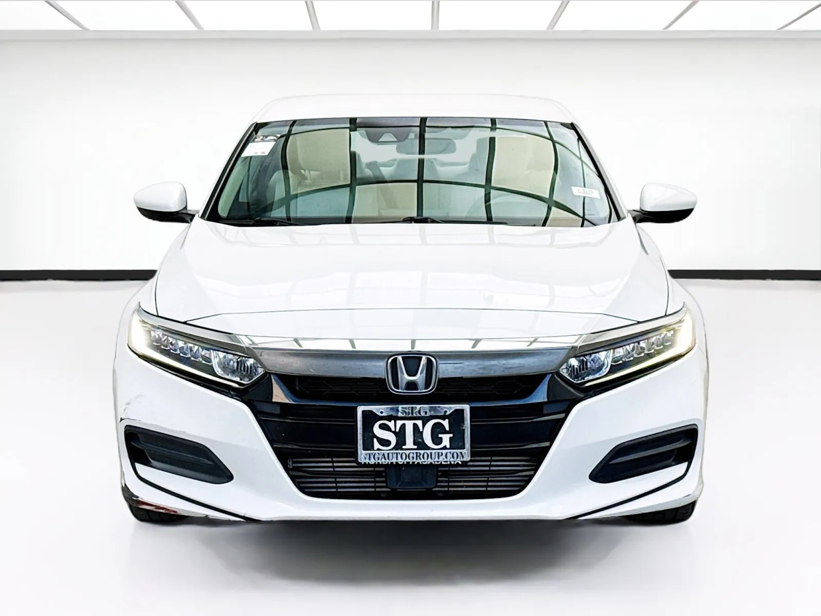 Honda Accord photo 2