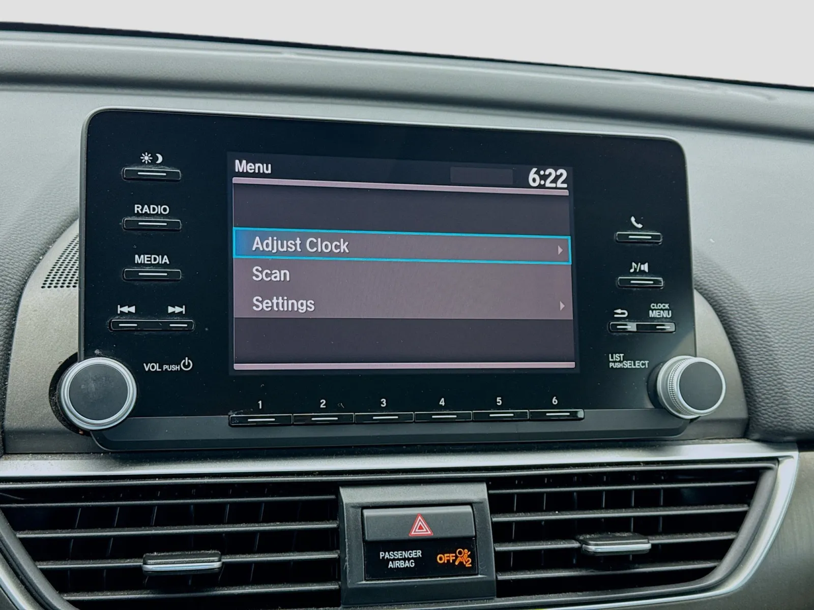 Honda Accord photo 9