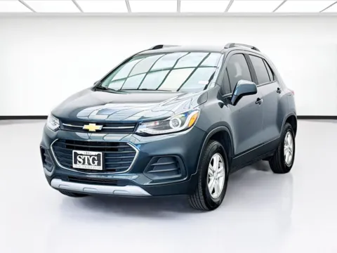 Gray 2021 Chevrolet Trax LT for sale in Bellflower, CA