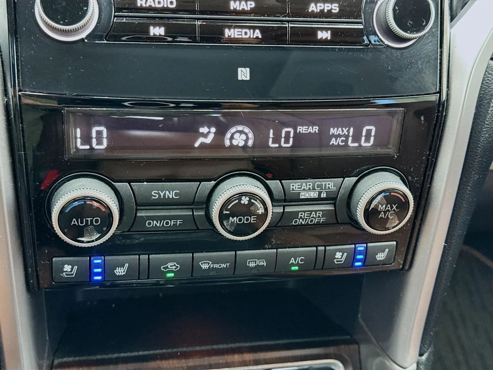 Subaru Ascent photo 12