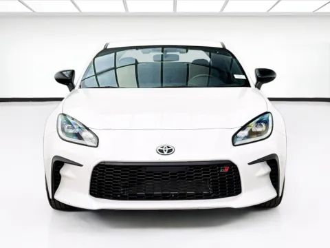 Photos of 2024 Toyota GR86 for sale in Bellflower, CA at STG Bellflower