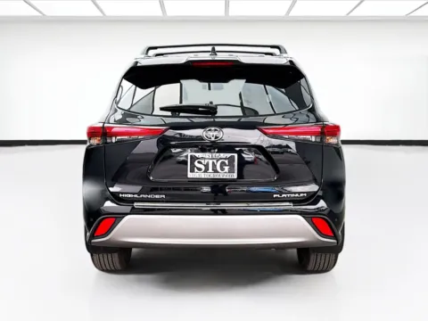 More photos of 2023 Toyota Highlander Platinum at STG Bellflower, CA